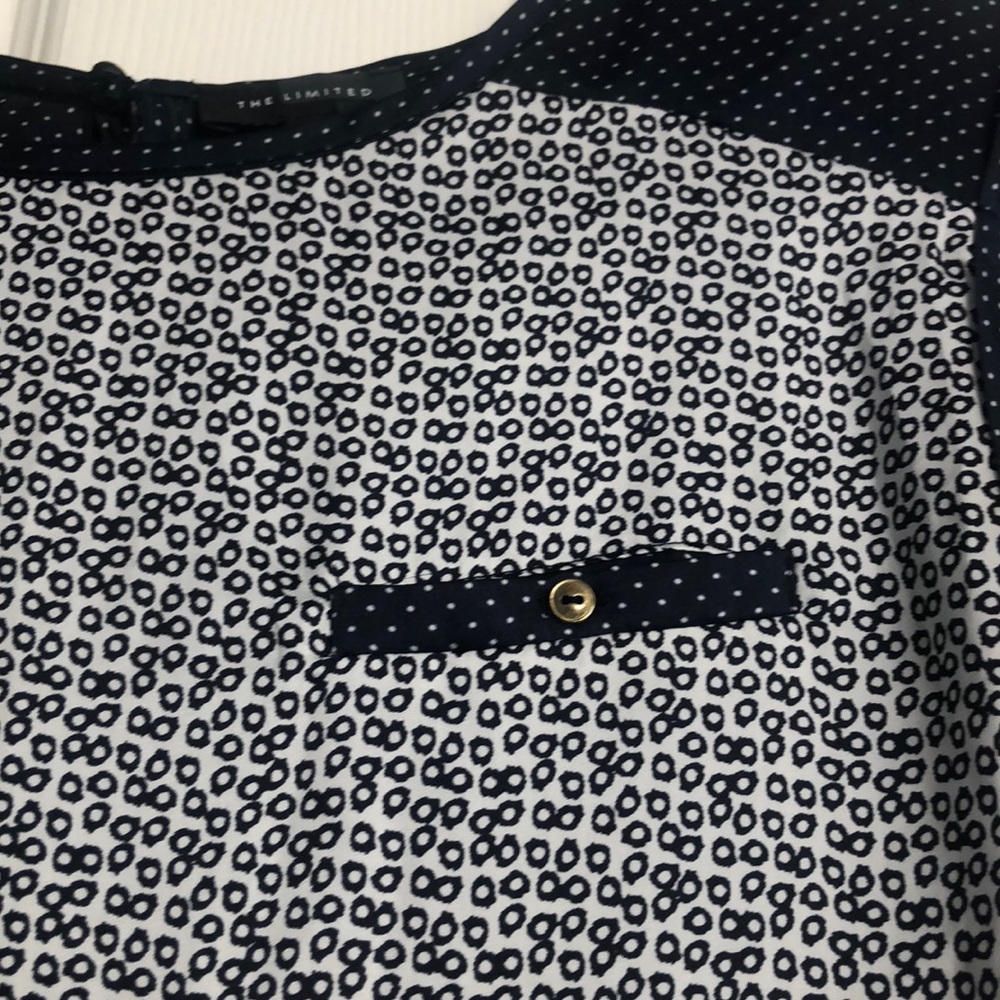 Patterned Blouse - Picture 3 of 3